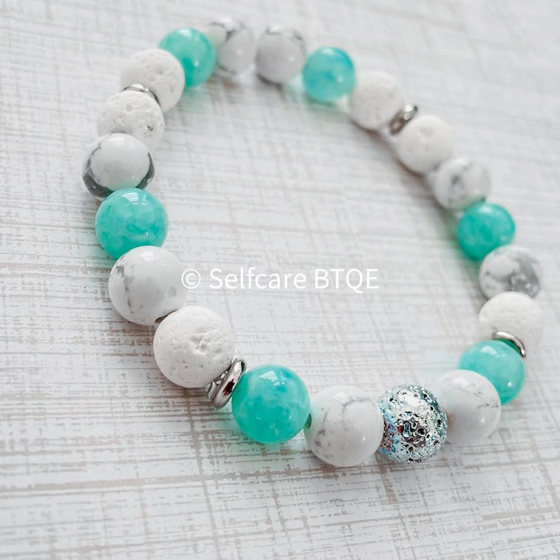 Howlite Crystal & Amazonite Mala Beaded Bracelet | 8mm