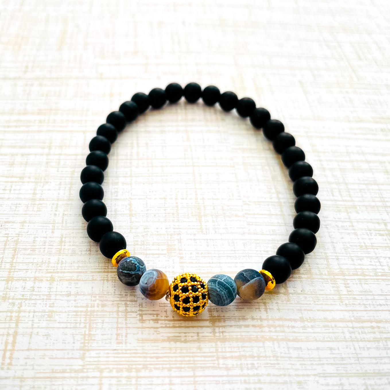 Onyx and Dark Blue Weathered Agate Stones Bracelet | 4mm