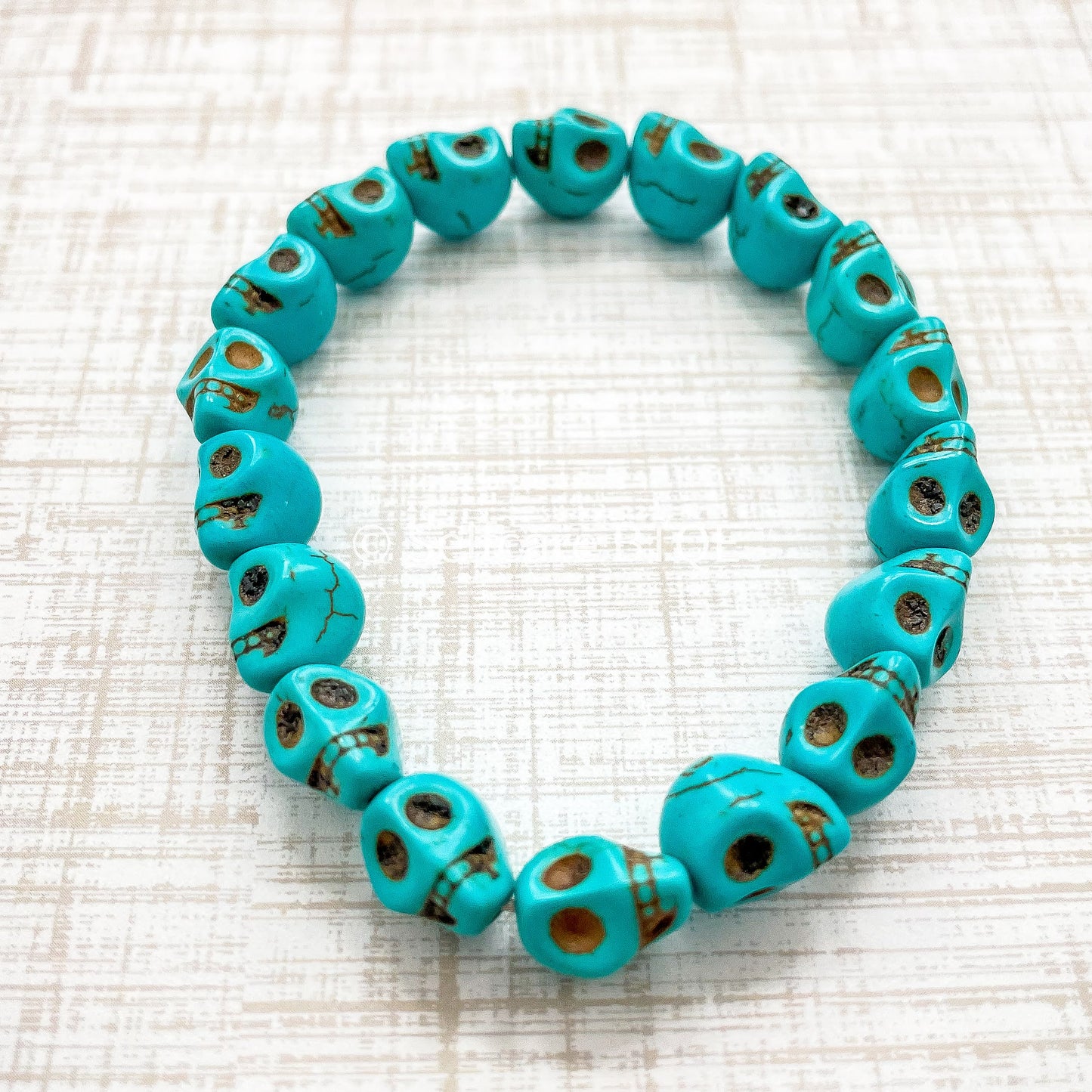 Skull Bracelet in Turquoise Stones | 8mm