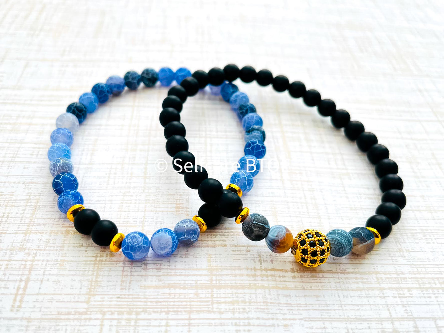 Onyx and Dark Blue Weathered Agate Stones Bracelet | 4mm